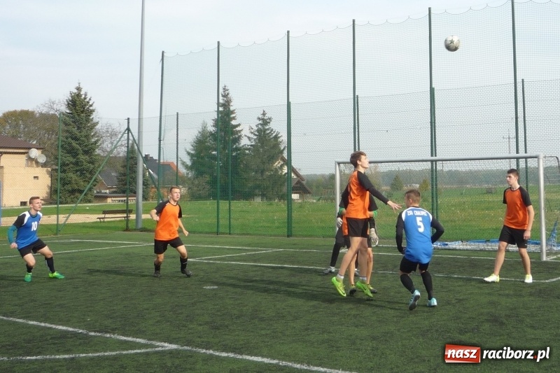 Zdjęcie w galerii na portalu naszraciborz.pl: Gminne Igrzyska Młodzieży Szkolnej w piłce nożnej chłopców  wiadomości z regionu