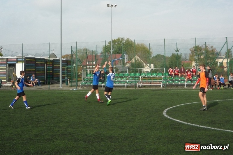 Zdjęcie w galerii na portalu naszraciborz.pl: Gminne Igrzyska Młodzieży Szkolnej w piłce nożnej chłopców  wiadomości z regionu
