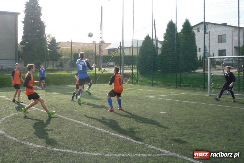 Zdjęcie w galerii na portalu naszraciborz.pl: Gminne Igrzyska Młodzieży Szkolnej w piłce nożnej chłopców  wiadomości z regionu