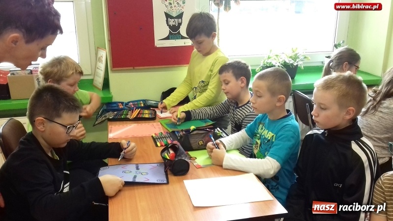 Zdjęcie w galerii na portalu naszraciborz.pl: Marzycielska Poczta w bibliotece  wiadomości z regionu