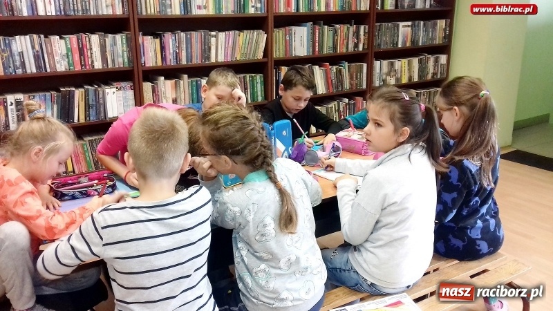 Zdjęcie w galerii na portalu naszraciborz.pl: Marzycielska Poczta w bibliotece  wiadomości z regionu