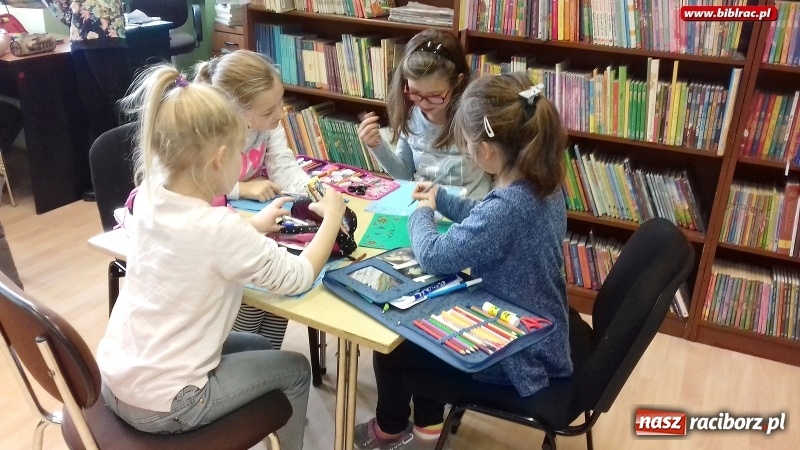 Zdjęcie w galerii na portalu naszraciborz.pl: Marzycielska Poczta w bibliotece  wiadomości z regionu