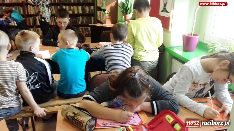 Zdjęcie w galerii na portalu naszraciborz.pl: Marzycielska Poczta w bibliotece  wiadomości z regionu