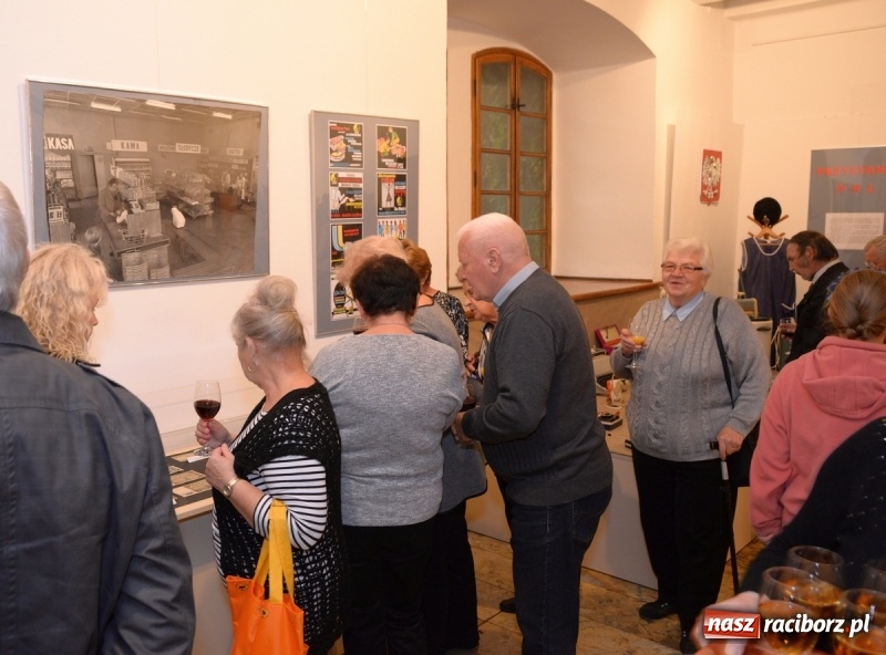 Zdjęcie w galerii na portalu naszraciborz.pl: PRZYSTANEK PRL - w raciborskim Muzeum otwarto nową wystawę czasową wiadomości z regionu