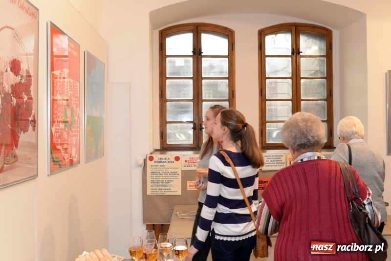 Zdjęcie w galerii na portalu naszraciborz.pl: PRZYSTANEK PRL - w raciborskim Muzeum otwarto nową wystawę czasową wiadomości z regionu