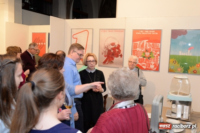 Zdjęcie w galerii na portalu naszraciborz.pl: PRZYSTANEK PRL - w raciborskim Muzeum otwarto nową wystawę czasową wiadomości z regionu