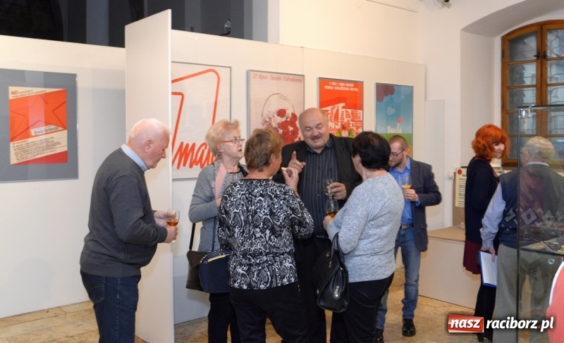 Zdjęcie w galerii na portalu naszraciborz.pl: PRZYSTANEK PRL - w raciborskim Muzeum otwarto nową wystawę czasową wiadomości z regionu