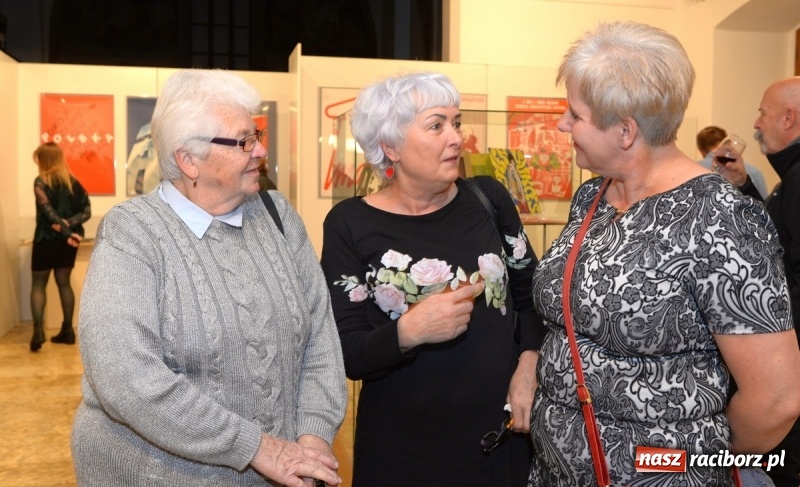 Zdjęcie w galerii na portalu naszraciborz.pl: PRZYSTANEK PRL - w raciborskim Muzeum otwarto nową wystawę czasową wiadomości z regionu