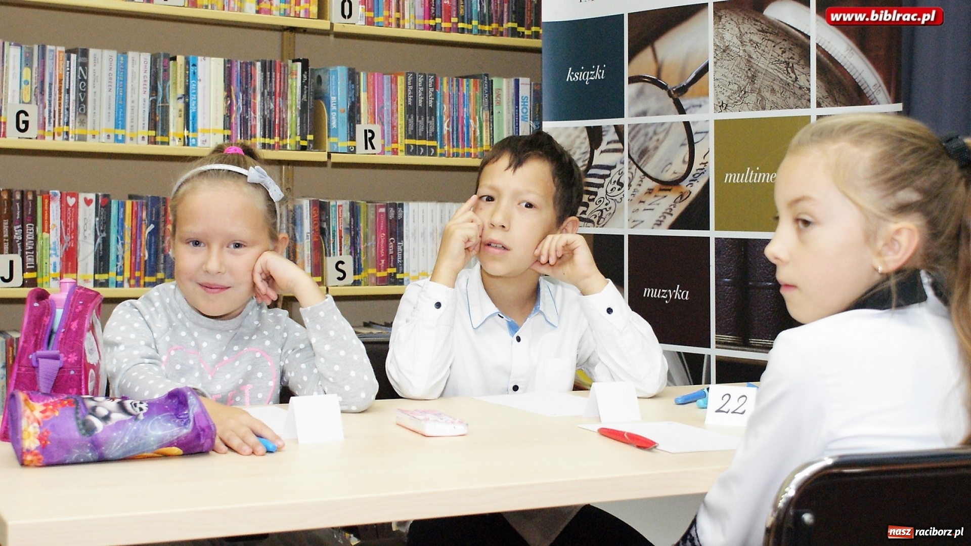 Zdjęcie w galerii na portalu naszraciborz.pl: Konkurs Pięknego Pisania w bibliotece  wiadomości z regionu