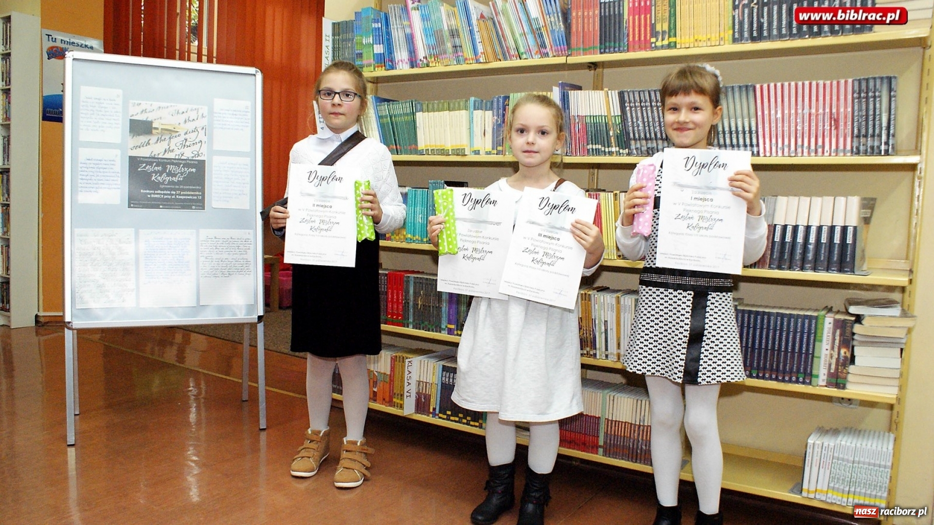 Zdjęcie w galerii na portalu naszraciborz.pl: Konkurs Pięknego Pisania w bibliotece  wiadomości z regionu