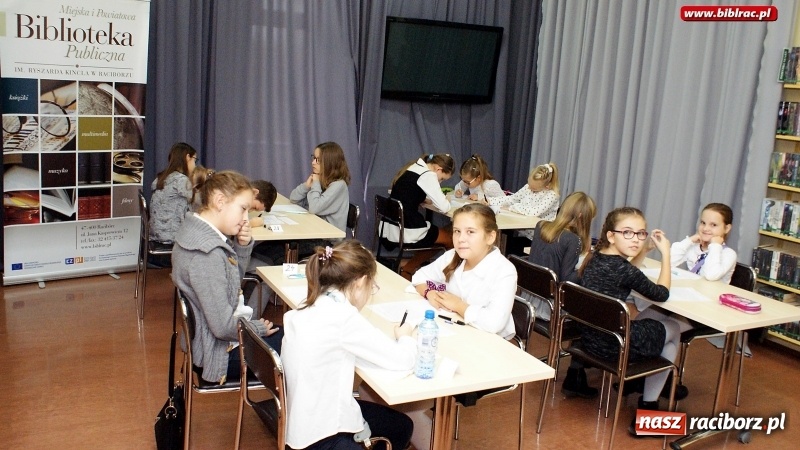 Zdjęcie w galerii na portalu naszraciborz.pl: Konkurs Pięknego Pisania w bibliotece  wiadomości z regionu