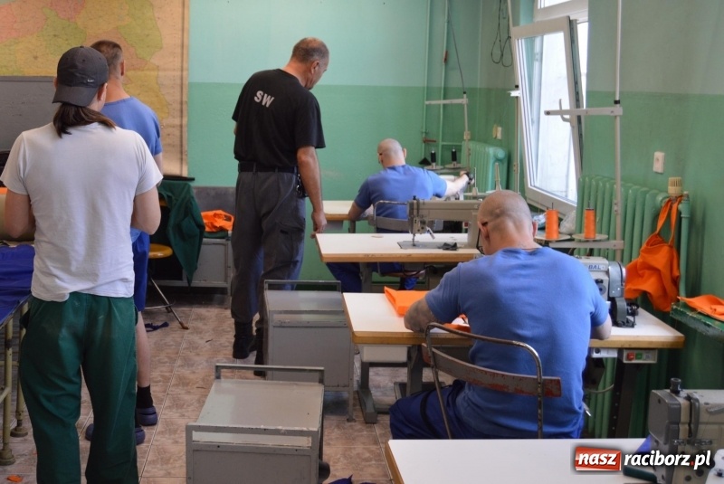 Zdjęcie w galerii na portalu naszraciborz.pl: Więźniowie z Raciborza szukają pracy. Już teraz zatrudnia ich kilka firm i miasto wiadomości z regionu