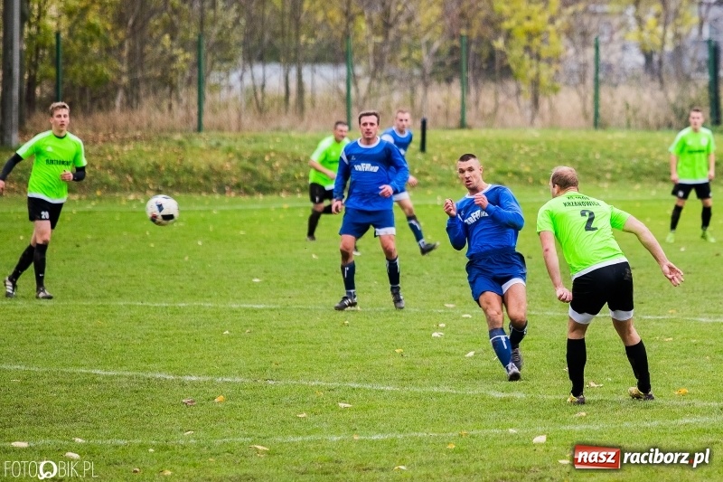 Zdjęcie w galerii na portalu naszraciborz.pl: Niespodzianka w Krzanowicach. Rafako tylko zremisowało z outsiderem wiadomości z regionu