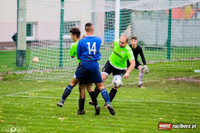Zdjęcie w galerii na portalu naszraciborz.pl: Niespodzianka w Krzanowicach. Rafako tylko zremisowało z outsiderem wiadomości z regionu