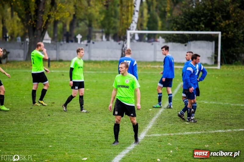 Zdjęcie w galerii na portalu naszraciborz.pl: Niespodzianka w Krzanowicach. Rafako tylko zremisowało z outsiderem wiadomości z regionu