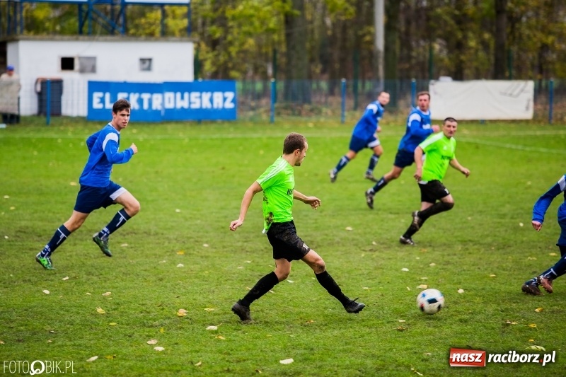 Zdjęcie w galerii na portalu naszraciborz.pl: Niespodzianka w Krzanowicach. Rafako tylko zremisowało z outsiderem wiadomości z regionu
