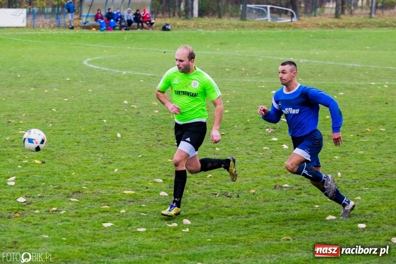 Zdjęcie w galerii na portalu naszraciborz.pl: Niespodzianka w Krzanowicach. Rafako tylko zremisowało z outsiderem wiadomości z regionu