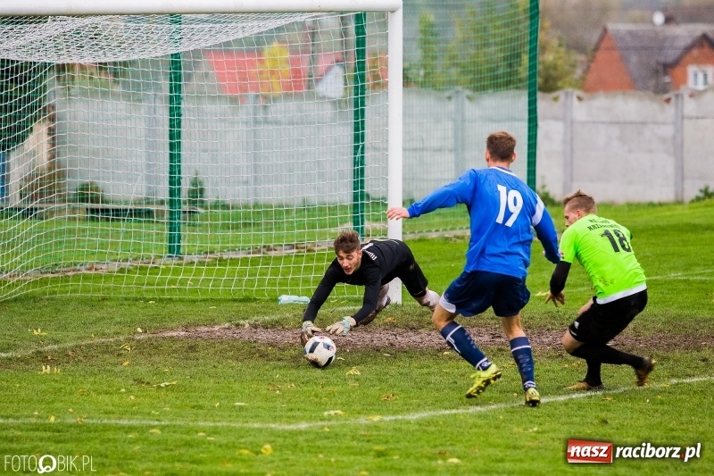 Zdjęcie w galerii na portalu naszraciborz.pl: Niespodzianka w Krzanowicach. Rafako tylko zremisowało z outsiderem wiadomości z regionu