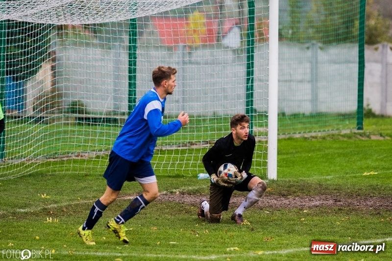 Zdjęcie w galerii na portalu naszraciborz.pl: Niespodzianka w Krzanowicach. Rafako tylko zremisowało z outsiderem wiadomości z regionu