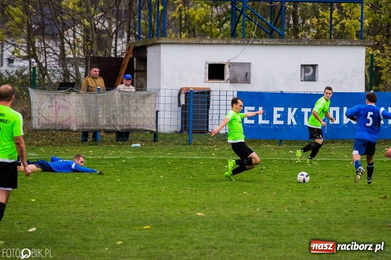 Zdjęcie w galerii na portalu naszraciborz.pl: Niespodzianka w Krzanowicach. Rafako tylko zremisowało z outsiderem wiadomości z regionu