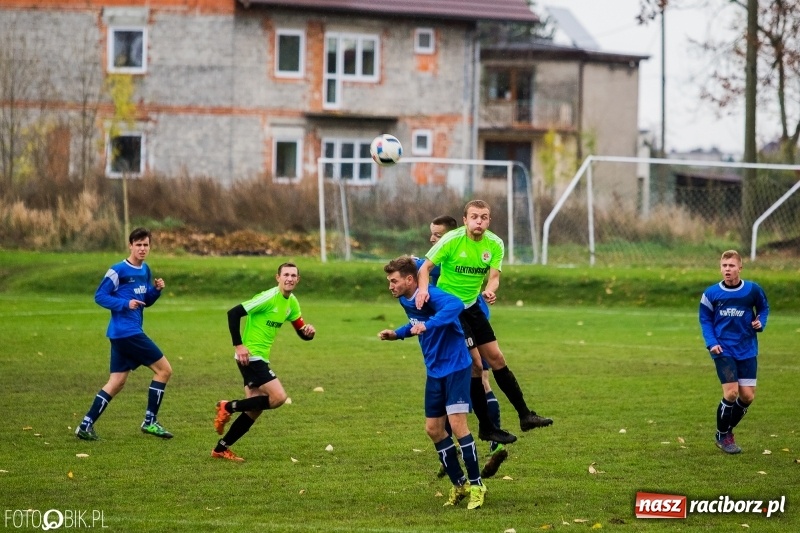 Zdjęcie w galerii na portalu naszraciborz.pl: Niespodzianka w Krzanowicach. Rafako tylko zremisowało z outsiderem wiadomości z regionu