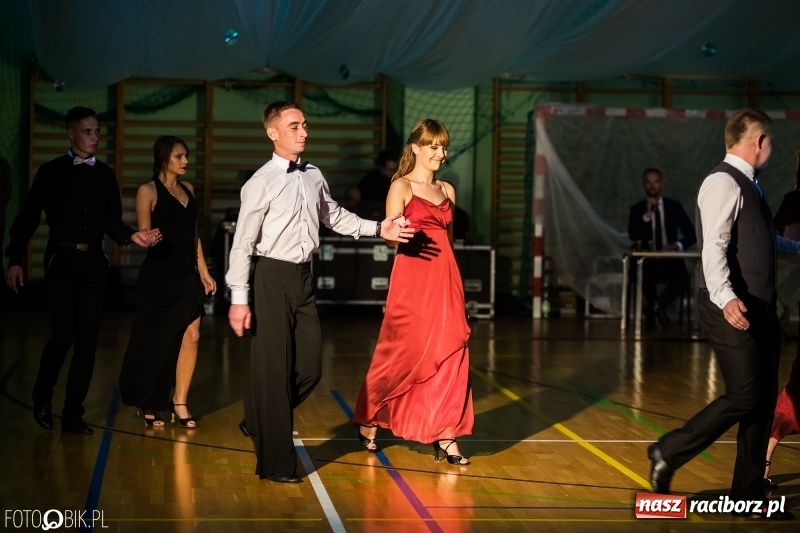 Zdjęcie w galerii na portalu naszraciborz.pl: Wszyscy na parkiet, czyli turniej z okazji 40-lecia Klubu Miłośników Tańca Towarzyskiego w Raciborzu wiadomości z regionu
