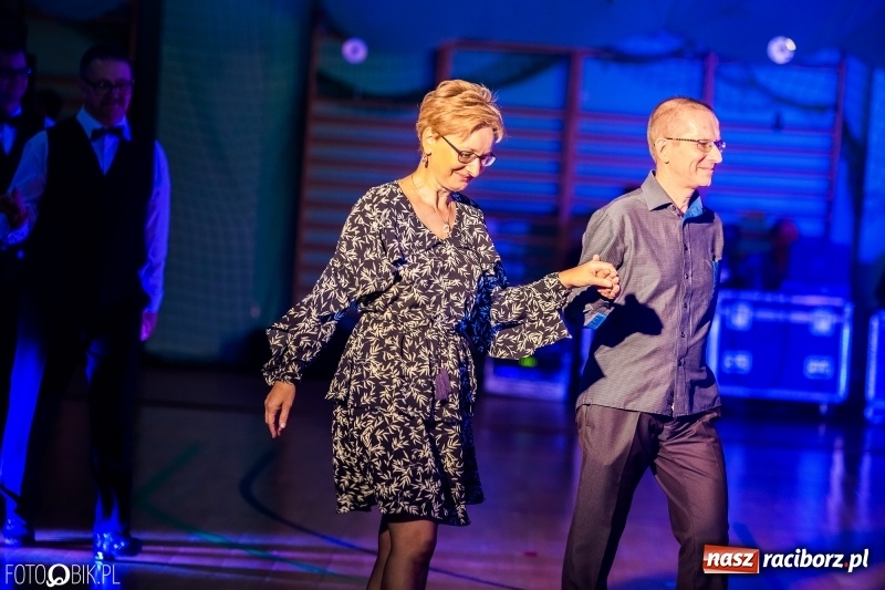 Zdjęcie w galerii na portalu naszraciborz.pl: Wszyscy na parkiet, czyli turniej z okazji 40-lecia Klubu Miłośników Tańca Towarzyskiego w Raciborzu wiadomości z regionu