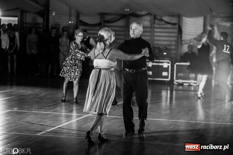 Zdjęcie w galerii na portalu naszraciborz.pl: Wszyscy na parkiet, czyli turniej z okazji 40-lecia Klubu Miłośników Tańca Towarzyskiego w Raciborzu wiadomości z regionu