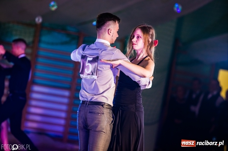 Zdjęcie w galerii na portalu naszraciborz.pl: Wszyscy na parkiet, czyli turniej z okazji 40-lecia Klubu Miłośników Tańca Towarzyskiego w Raciborzu wiadomości z regionu
