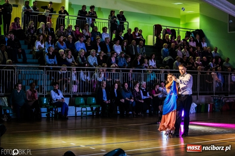 Zdjęcie w galerii na portalu naszraciborz.pl: Wszyscy na parkiet, czyli turniej z okazji 40-lecia Klubu Miłośników Tańca Towarzyskiego w Raciborzu wiadomości z regionu