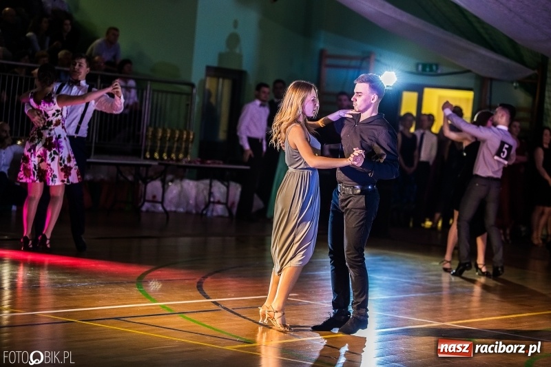 Zdjęcie w galerii na portalu naszraciborz.pl: Wszyscy na parkiet, czyli turniej z okazji 40-lecia Klubu Miłośników Tańca Towarzyskiego w Raciborzu wiadomości z regionu