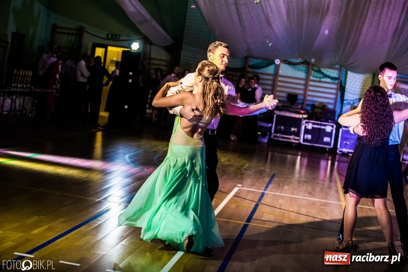 Zdjęcie w galerii na portalu naszraciborz.pl: Wszyscy na parkiet, czyli turniej z okazji 40-lecia Klubu Miłośników Tańca Towarzyskiego w Raciborzu wiadomości z regionu