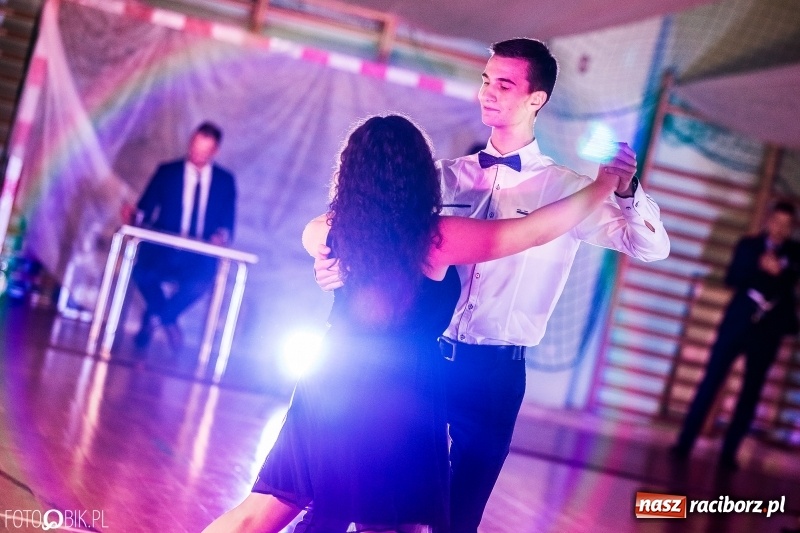 Zdjęcie w galerii na portalu naszraciborz.pl: Wszyscy na parkiet, czyli turniej z okazji 40-lecia Klubu Miłośników Tańca Towarzyskiego w Raciborzu wiadomości z regionu