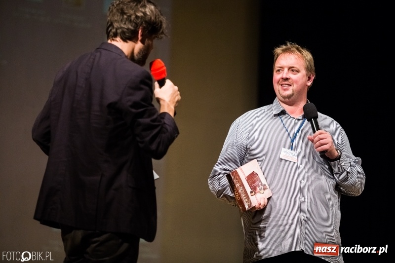 Zdjęcie w galerii na portalu naszraciborz.pl: Drugi dzień Raciborskiego Festiwalu Podróżniczego Wiatraki wiadomości z regionu