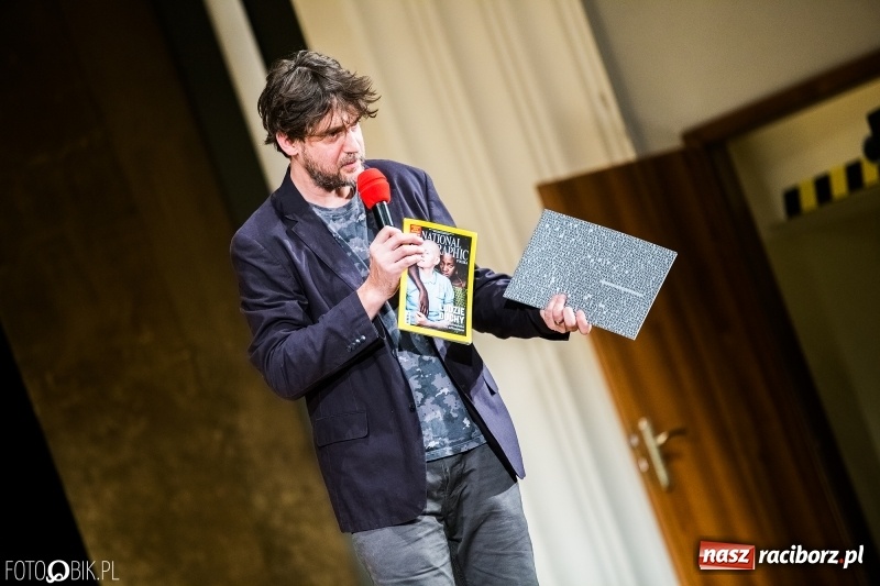 Zdjęcie w galerii na portalu naszraciborz.pl: Drugi dzień Raciborskiego Festiwalu Podróżniczego Wiatraki wiadomości z regionu