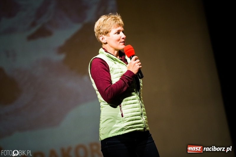 Zdjęcie w galerii na portalu naszraciborz.pl: Drugi dzień Raciborskiego Festiwalu Podróżniczego Wiatraki wiadomości z regionu