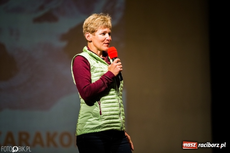 Zdjęcie w galerii na portalu naszraciborz.pl: Drugi dzień Raciborskiego Festiwalu Podróżniczego Wiatraki wiadomości z regionu