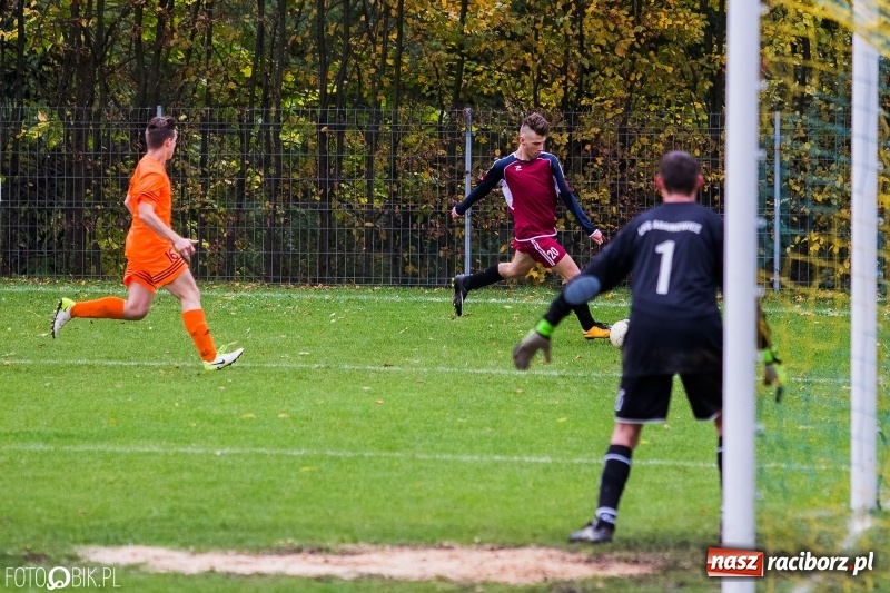 Zdjęcie w galerii na portalu naszraciborz.pl: Strzelanina przy Tuwima. Ocice lepsze od Adamowic wiadomości z regionu