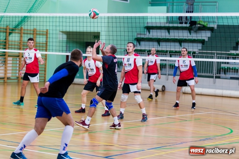 Zdjęcie w galerii na portalu naszraciborz.pl: JP Telebim RLPS: Lunatycy nie zwalniają tempa, są samodzielnym liderem ligowej tabeli wiadomości z regionu