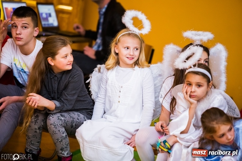 Zdjęcie w galerii na portalu naszraciborz.pl: Bal wszystkich świętych w SP 13 wiadomości z regionu