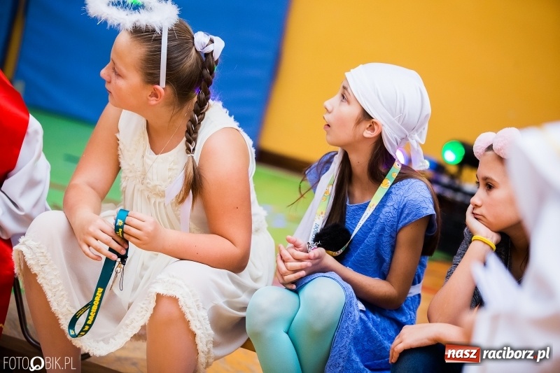 Zdjęcie w galerii na portalu naszraciborz.pl: Bal wszystkich świętych w SP 13 wiadomości z regionu