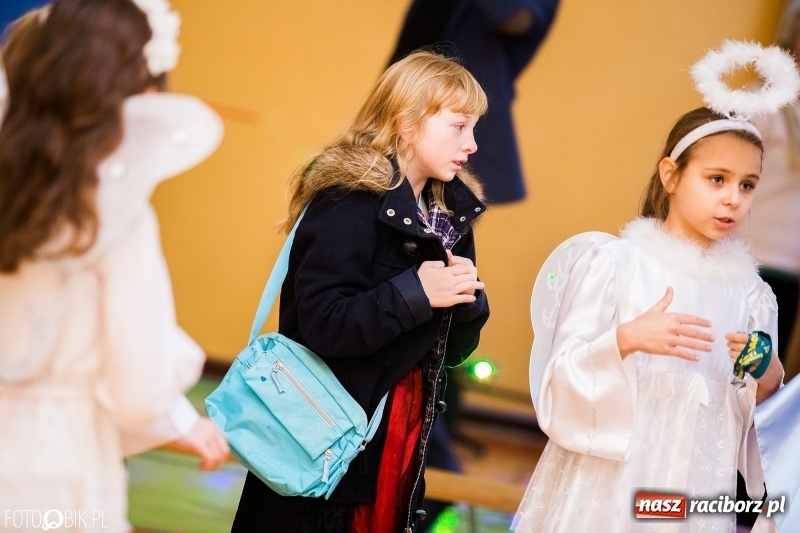 Zdjęcie w galerii na portalu naszraciborz.pl: Bal wszystkich świętych w SP 13 wiadomości z regionu