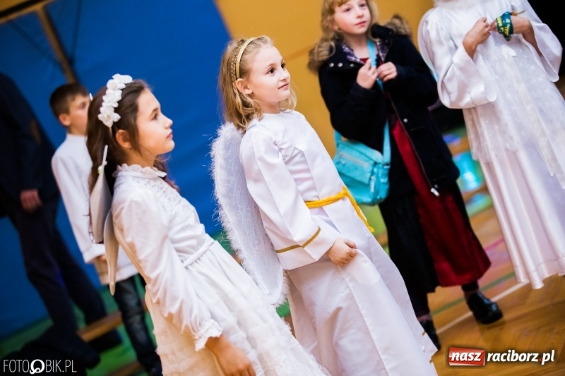 Zdjęcie w galerii na portalu naszraciborz.pl: Bal wszystkich świętych w SP 13 wiadomości z regionu