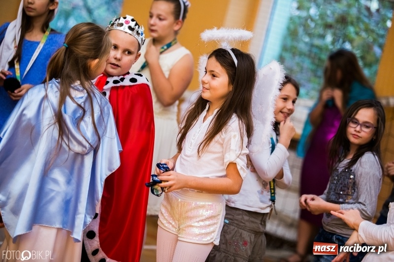 Zdjęcie w galerii na portalu naszraciborz.pl: Bal wszystkich świętych w SP 13 wiadomości z regionu