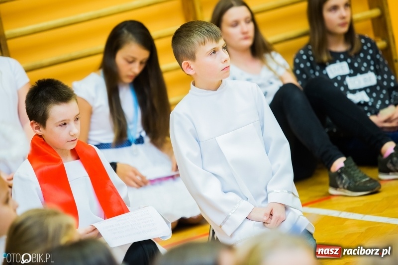 Zdjęcie w galerii na portalu naszraciborz.pl: Bal wszystkich świętych w SP 13 wiadomości z regionu