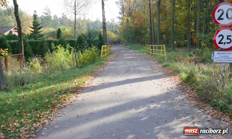 Zdjęcie w galerii na portalu naszraciborz.pl: Most w Rudach Brantolce czeka remont za 130 tys zł wiadomości z regionu