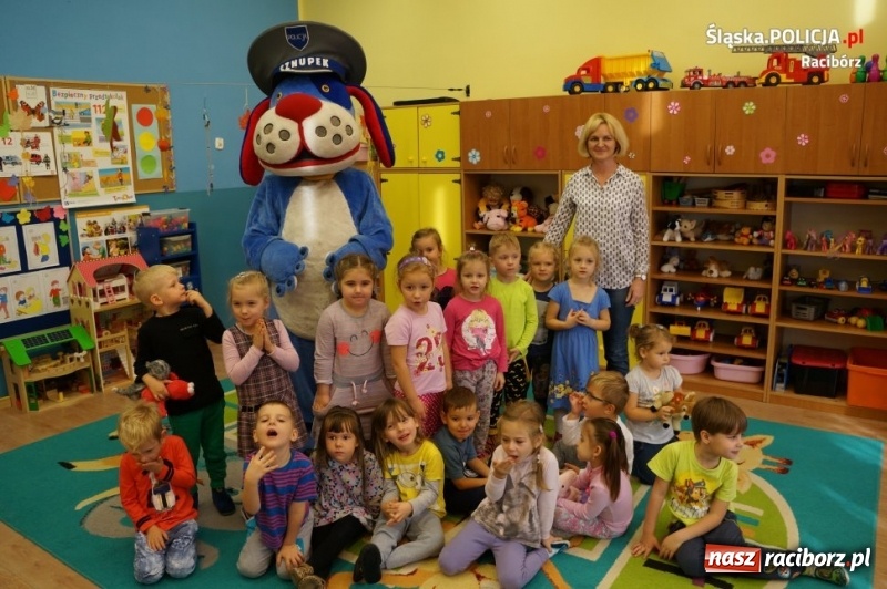 Zdjęcie w galerii na portalu naszraciborz.pl: Policjanci odwiedzili kolejne raciborskie przedszkola  wiadomości z regionu