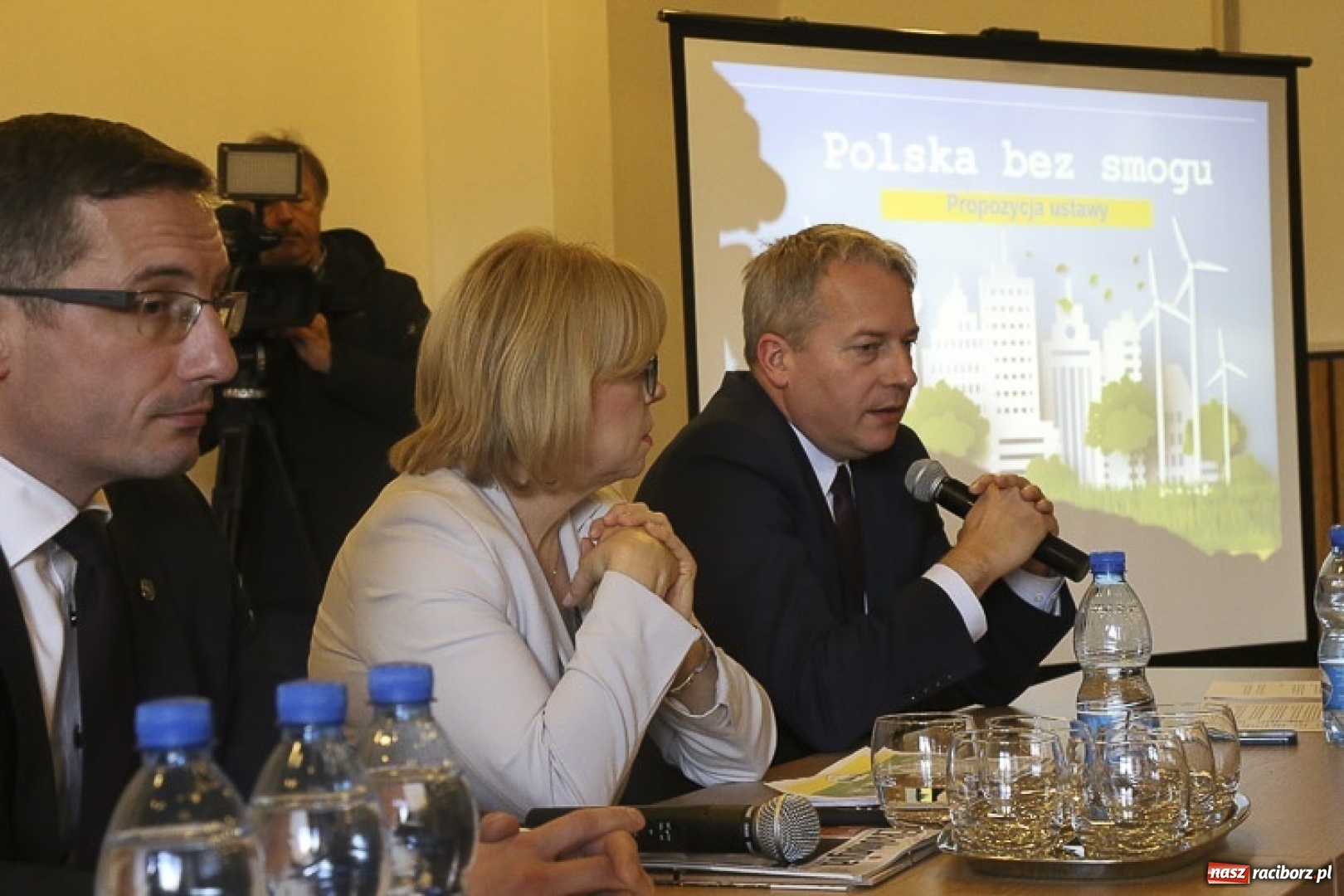 Zdjęcie w galerii na portalu naszraciborz.pl: Potrzebna koalicja do walki ze smogiem wiadomości z regionu