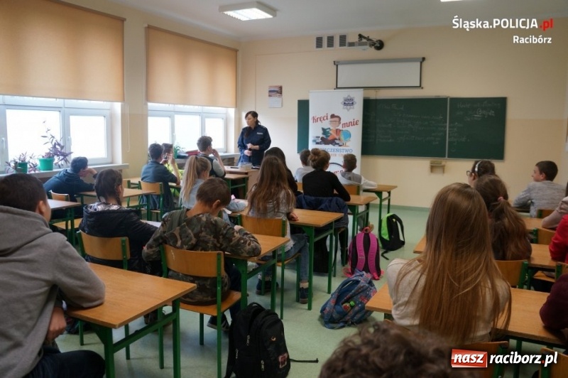 Zdjęcie w galerii na portalu naszraciborz.pl: Raciborscy policjanci wspólnie z czeskimi zwalczają przestępczość narkotykową wiadomości z regionu