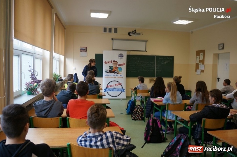 Zdjęcie w galerii na portalu naszraciborz.pl: Raciborscy policjanci wspólnie z czeskimi zwalczają przestępczość narkotykową wiadomości z regionu